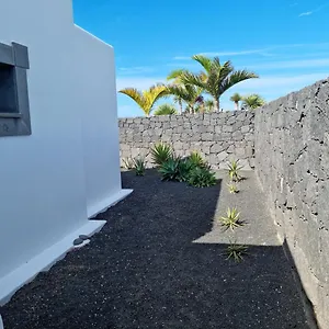 Ana Playa Blanca (Lanzarote)